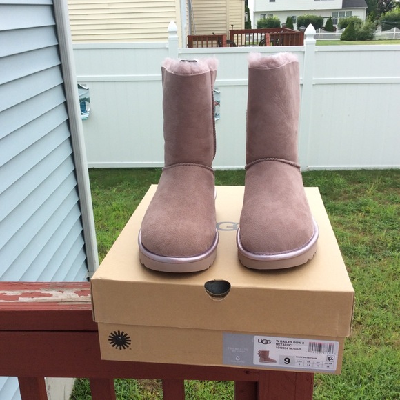 Ugg Bailey Bow II Metallic - Picture 3 of 7